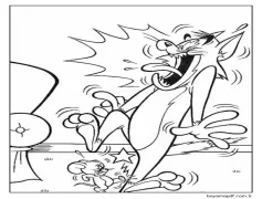 Jerry, Tom'u Tekmeliyor Boyama Sayfası